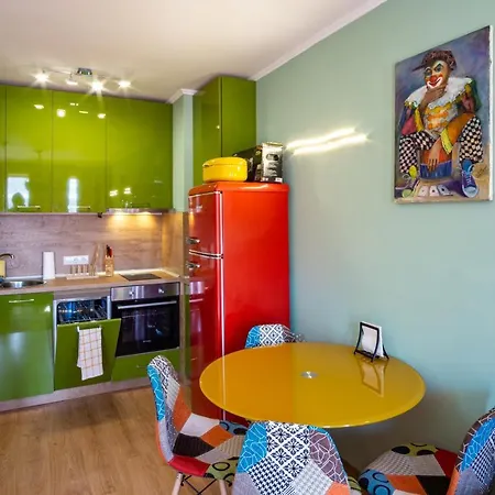 Gondola 1 Bdrm Flat In Cedar Iv בנסקו