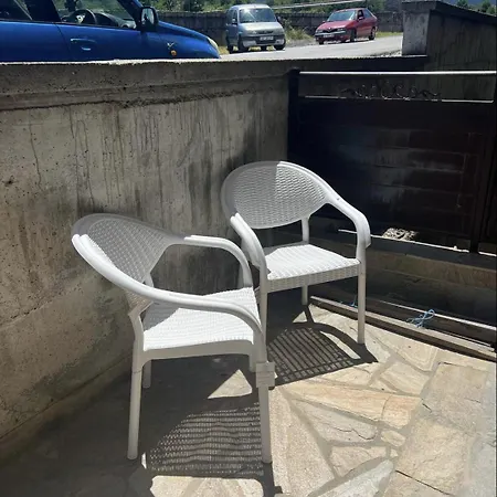 Gondola 1 Bdrm Flat In Cedar Iv בנסקו