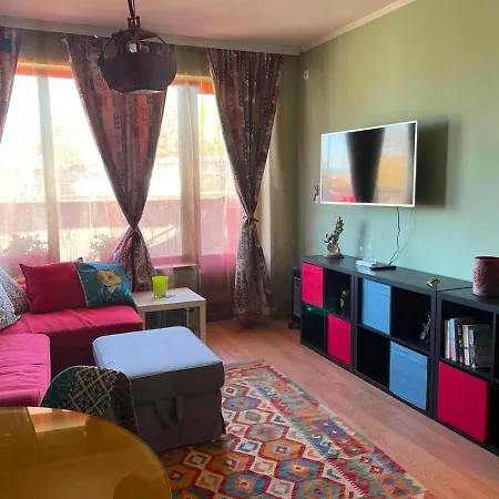 Gondola 1 Bdrm Flat In Cedar Iv *